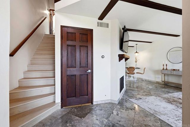 8608 Villa La Jolla Drive 4, La Jolla, CA 92037