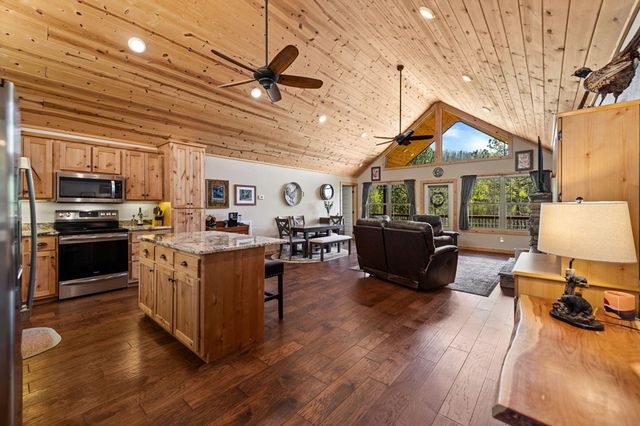539 Summer Cove Road, Blairsville, GA 30512