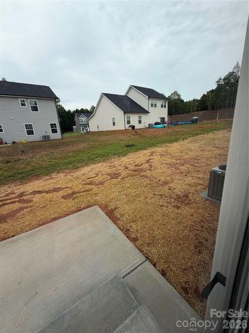 1159 Summerhill Street SW, Lenoir, NC 28645
