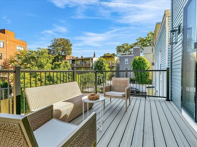 13 Palermo St 13, Cambridge, MA 02141