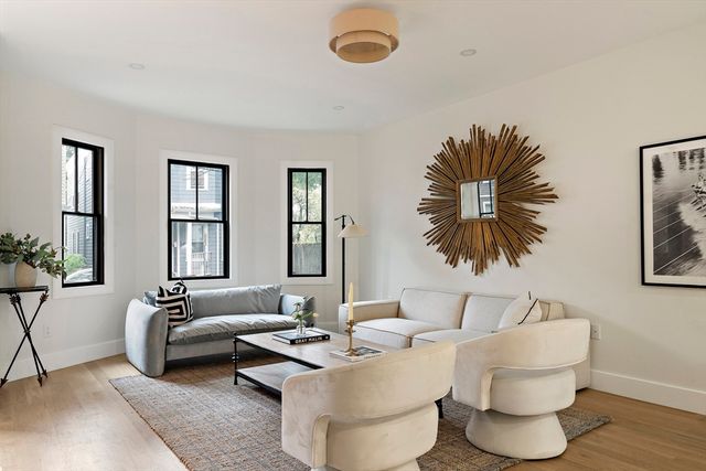 13 Palermo St 13, Cambridge, MA 02141