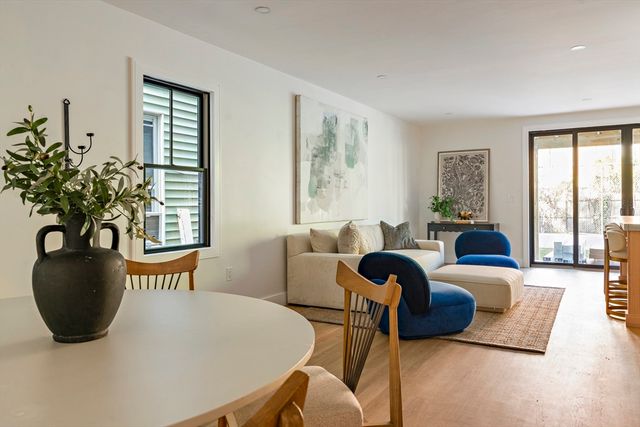 13 Palermo St 13, Cambridge, MA 02141