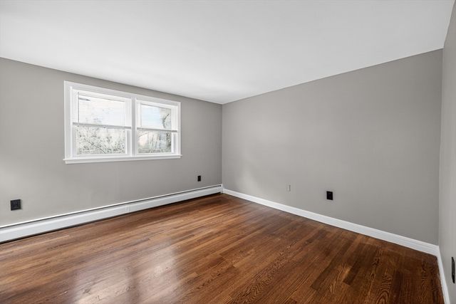 61 Jordan St, Chelmsford, MA 01863