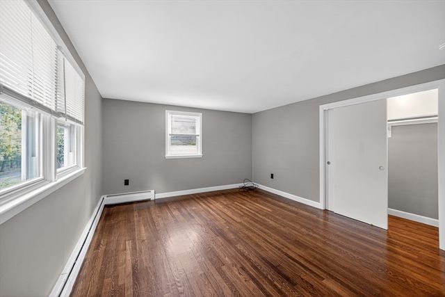61 Jordan St, Chelmsford, MA 01863