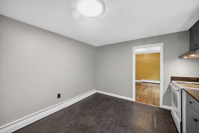 61 Jordan St, Chelmsford, MA 01863