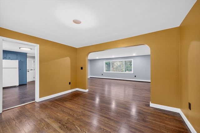 61 Jordan St, Chelmsford, MA 01863