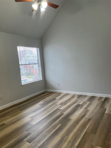 14550 Fonmeadow Drive 1106, Houston, TX 77035