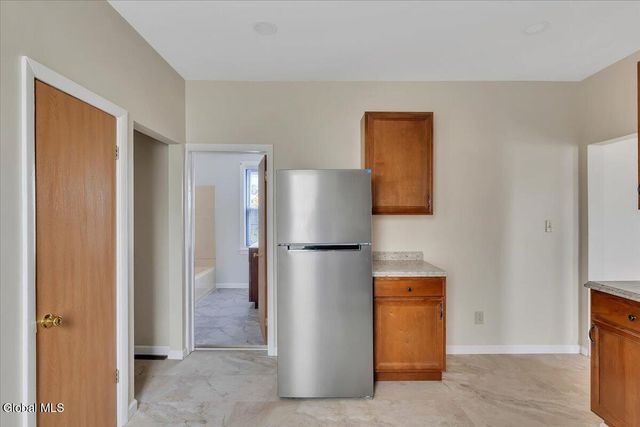 39 111th Street, Troy, NY 12182