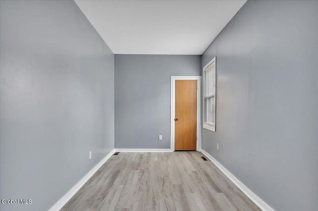 39 111th Street, Troy, NY 12182