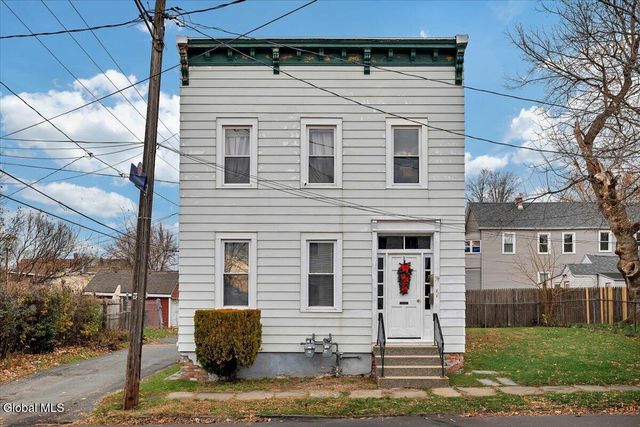 39 111th Street, Troy, NY 12182