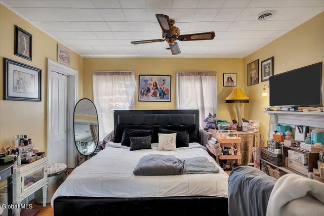 39 111th Street, Troy, NY 12182