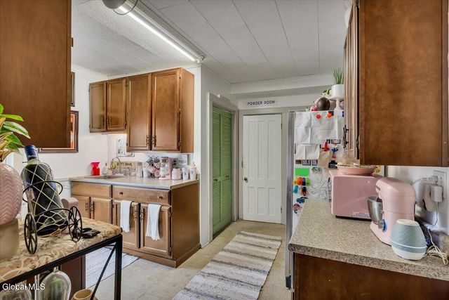 39 111th Street, Troy, NY 12182