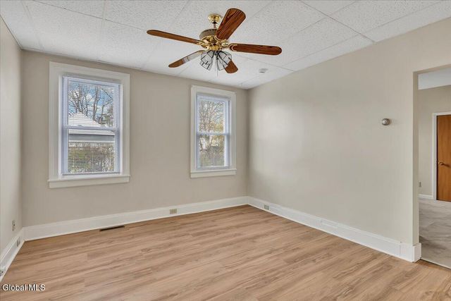 39 111th Street, Troy, NY 12182