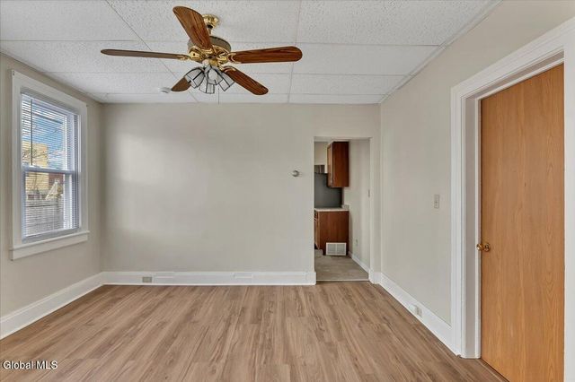 39 111th Street, Troy, NY 12182