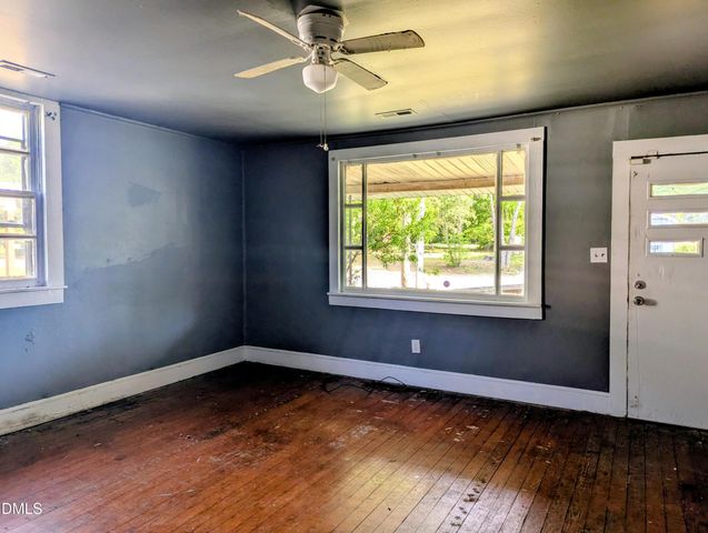 214 E Persimmon Street, Youngsville, NC 27596