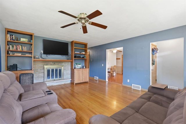 549 N Main Street, Cottage Grove, WI 53527