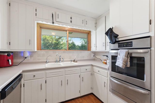 549 N Main Street, Cottage Grove, WI 53527
