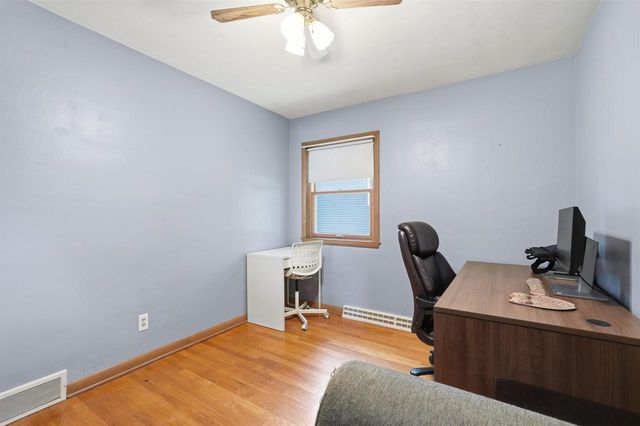 549 N Main Street, Cottage Grove, WI 53527