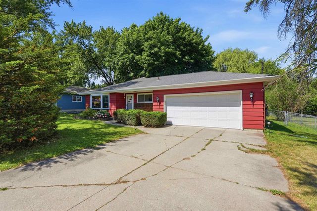 549 N Main Street, Cottage Grove, WI 53527