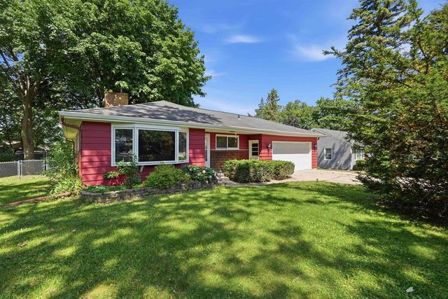 549 N Main Street, Cottage Grove, WI 53527