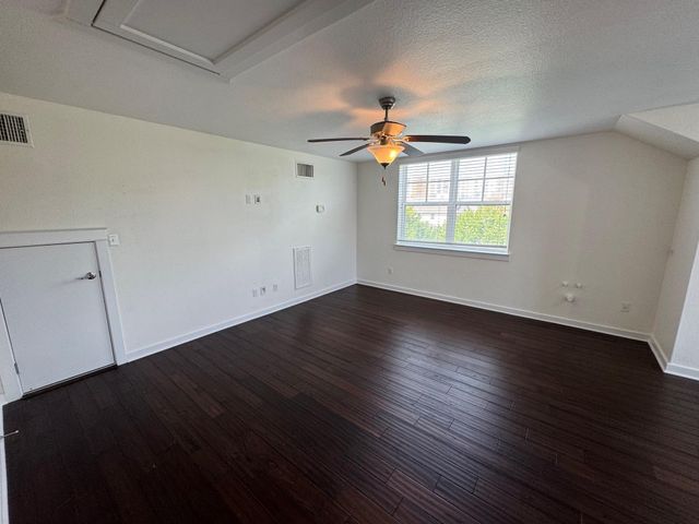 2033 Philomena ST, Austin, TX 78723