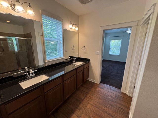 2033 Philomena ST, Austin, TX 78723