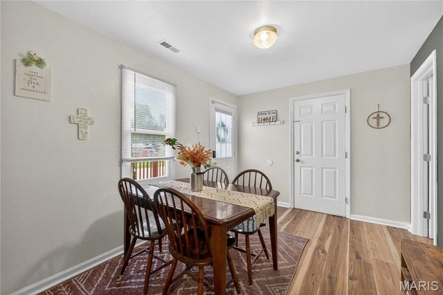 603 Sotier Place, Wood River, IL 62095