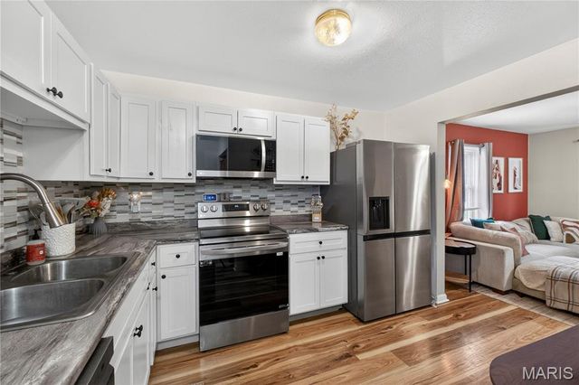 603 Sotier Place, Wood River, IL 62095