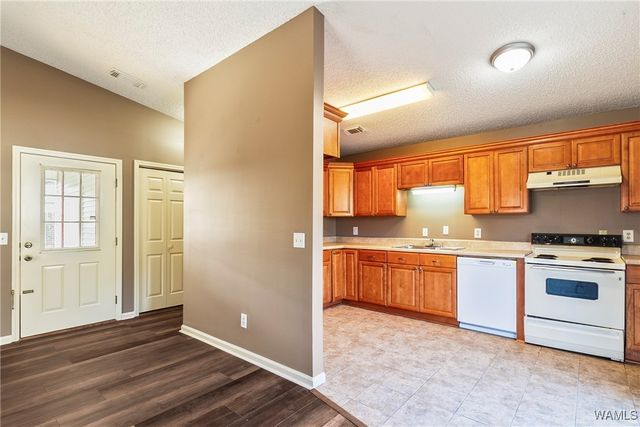 2600 17th, Northport, AL 35476