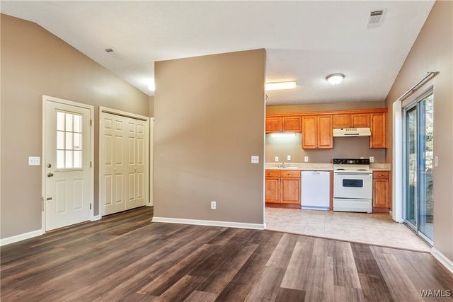 2600 17th, Northport, AL 35476