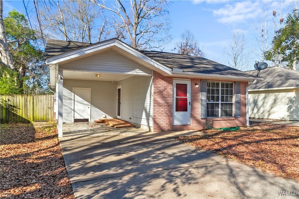 2600 17th, Northport, AL 35476