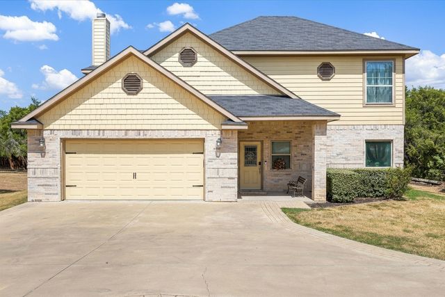 1004 W Apache Trail, Granbury, TX 76048