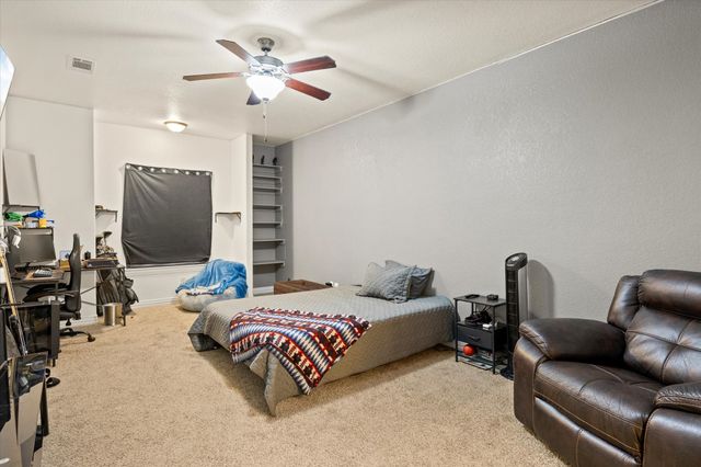 1004 W Apache Trail, Granbury, TX 76048