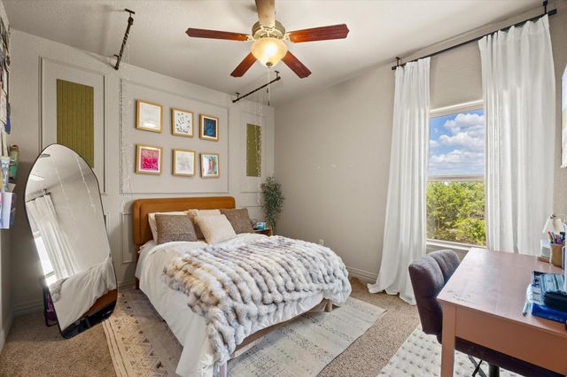 1004 W Apache Trail, Granbury, TX 76048