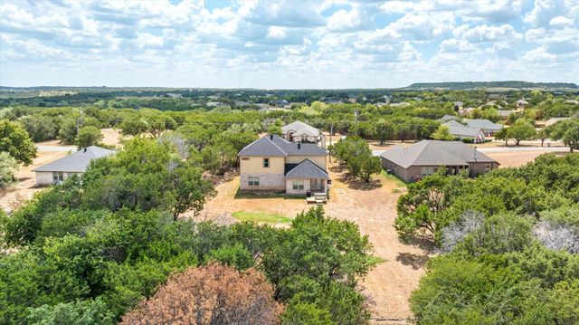 1004 W Apache Trail, Granbury, TX 76048