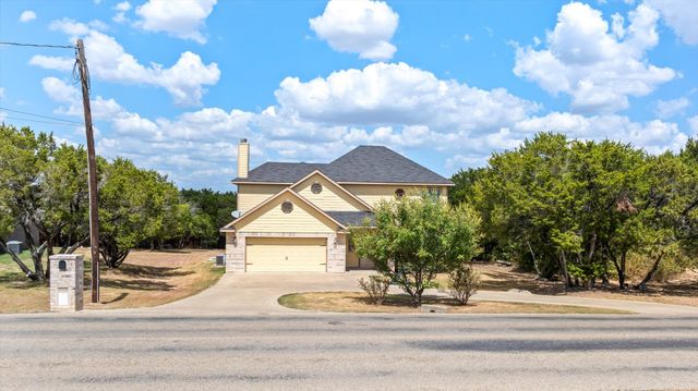 1004 W Apache Trail, Granbury, TX 76048