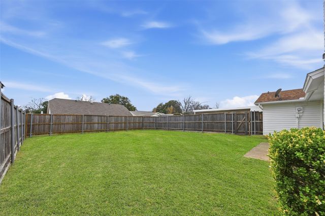 1902 Berkner Drive, Richardson, TX 75081