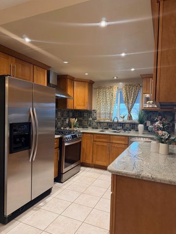 6869 Massey Ct, Pleasanton, CA 94588