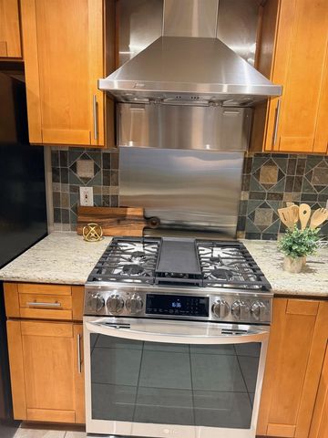 6869 Massey Ct, Pleasanton, CA 94588