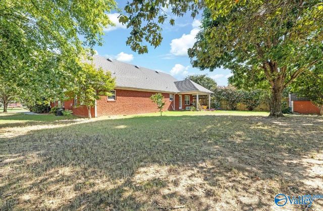 1605 Lake Pointe Drive SW, Decatur, AL 35603