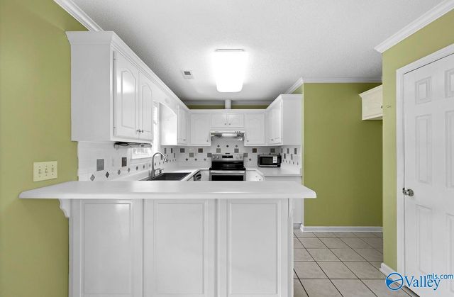 1605 Lake Pointe Drive SW, Decatur, AL 35603