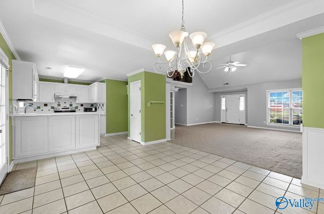 1605 Lake Pointe Drive SW, Decatur, AL 35603