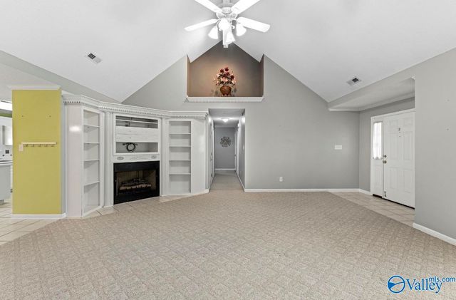 1605 Lake Pointe Drive SW, Decatur, AL 35603