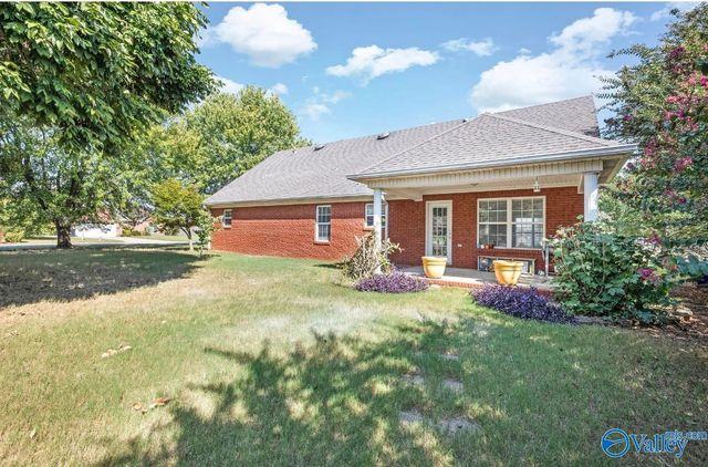 1605 Lake Pointe Drive SW, Decatur, AL 35603