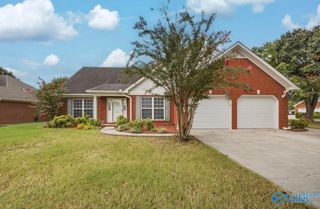1605 Lake Pointe Drive SW, Decatur, AL 35603