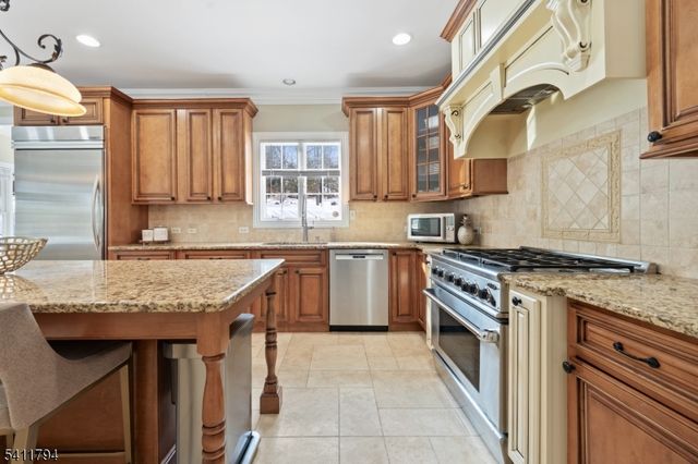 59 Station Rd, Branchburg Twp., NJ 08876