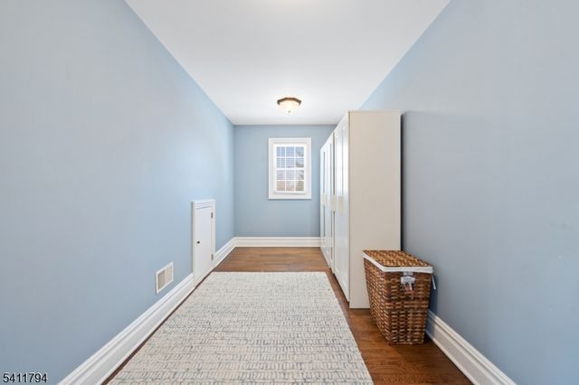 59 Station Rd, Branchburg Twp., NJ 08876