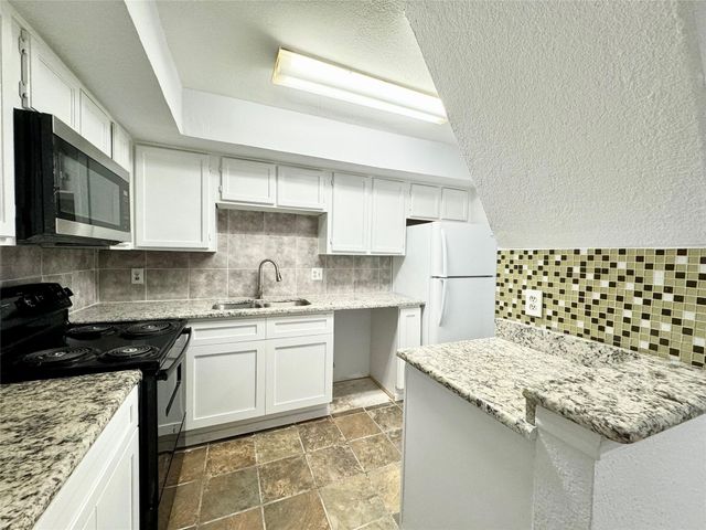 9801 Walnut Street 108, Dallas, TX 75243