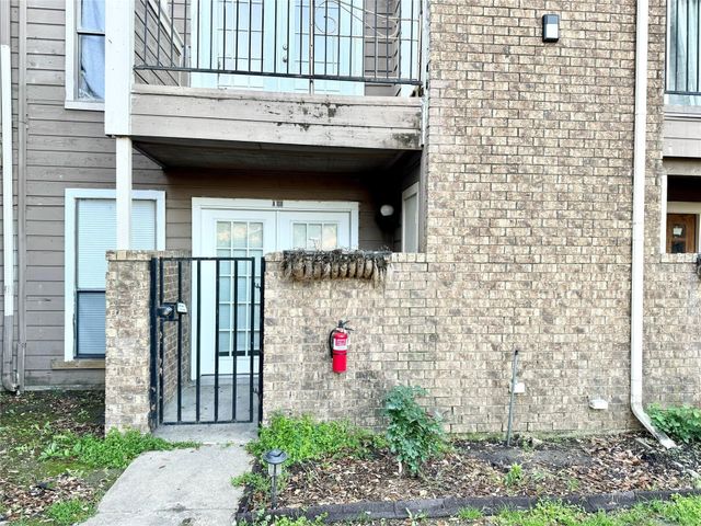 9801 Walnut Street 108, Dallas, TX 75243