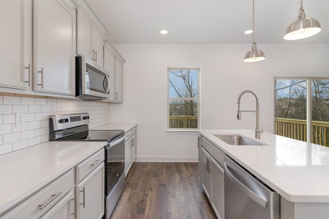 1013 Riverview Run, Madison, TN 37115